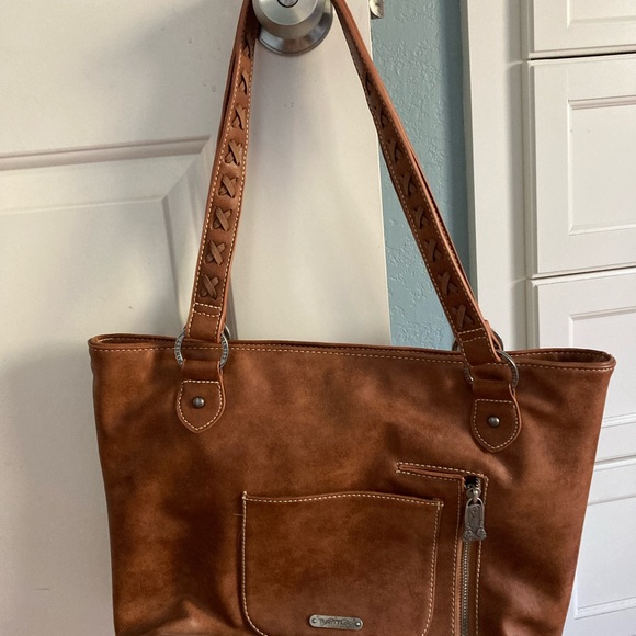 Elegant Brown and Tan Shoulder Bag - Picture 2 of 4